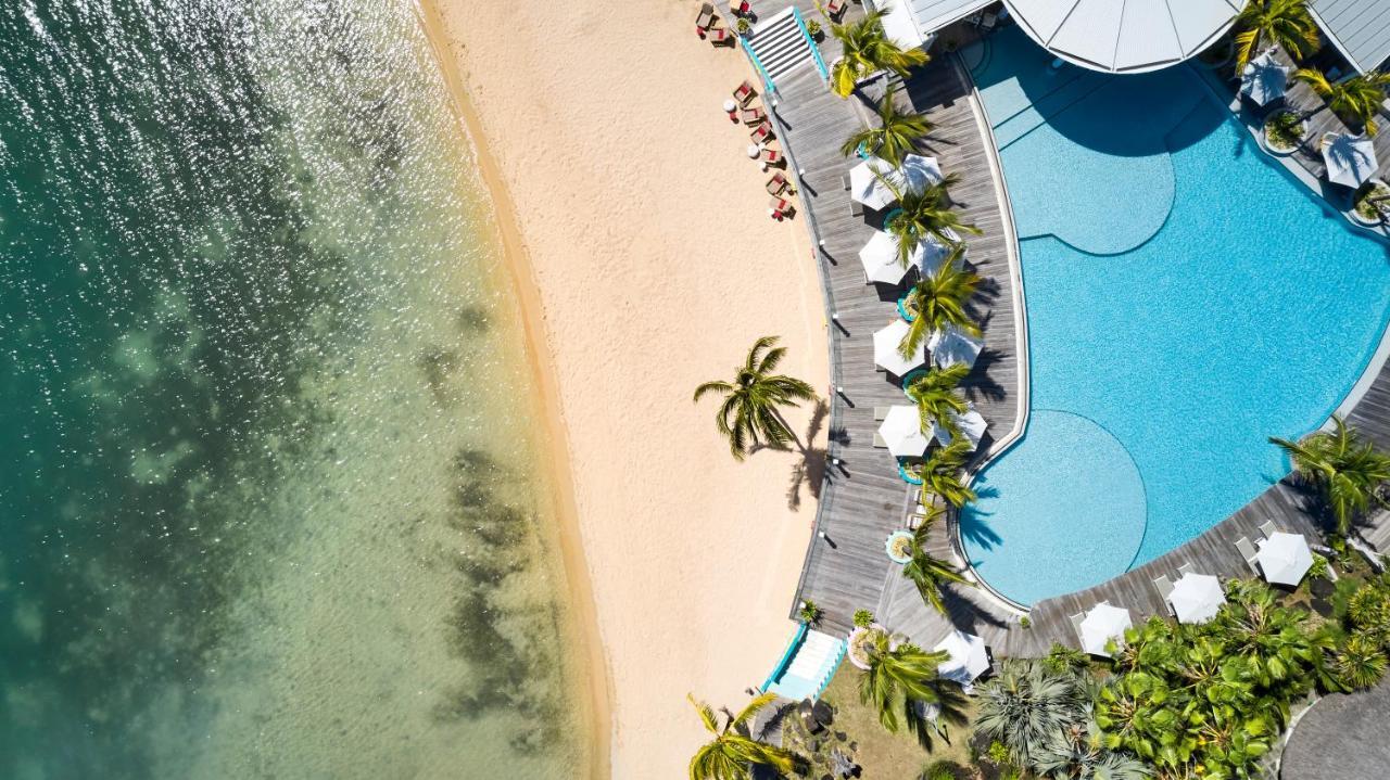 Lux* Grand Gaube Resort & Villas Luaran gambar Aerial view of the pool and beach at the Sheraton Maldives Resort & Spa