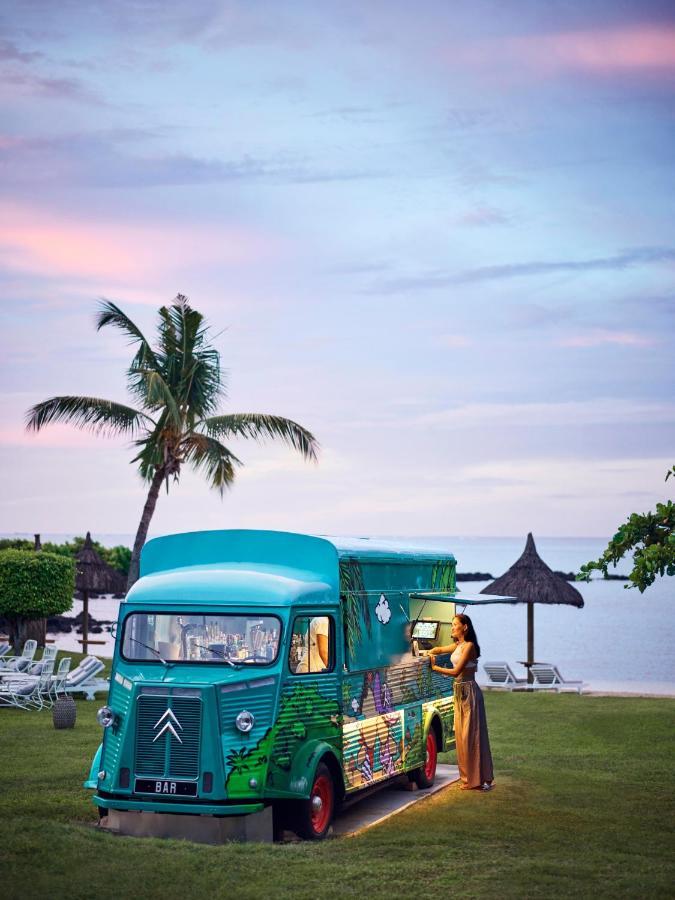Lux* Grand Gaube Resort & Villas Luaran gambar A food truck in Bali, Indonesia