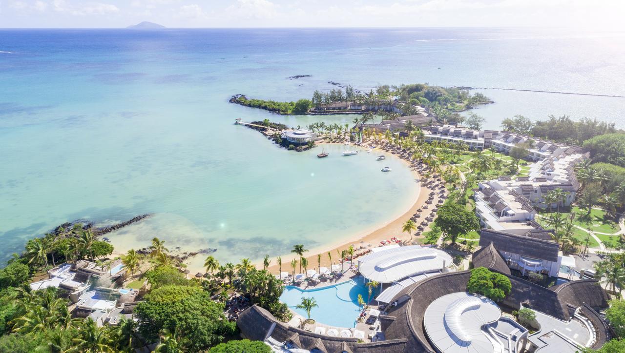 Lux* Grand Gaube Resort & Villas Luaran gambar Aerial view of the resort