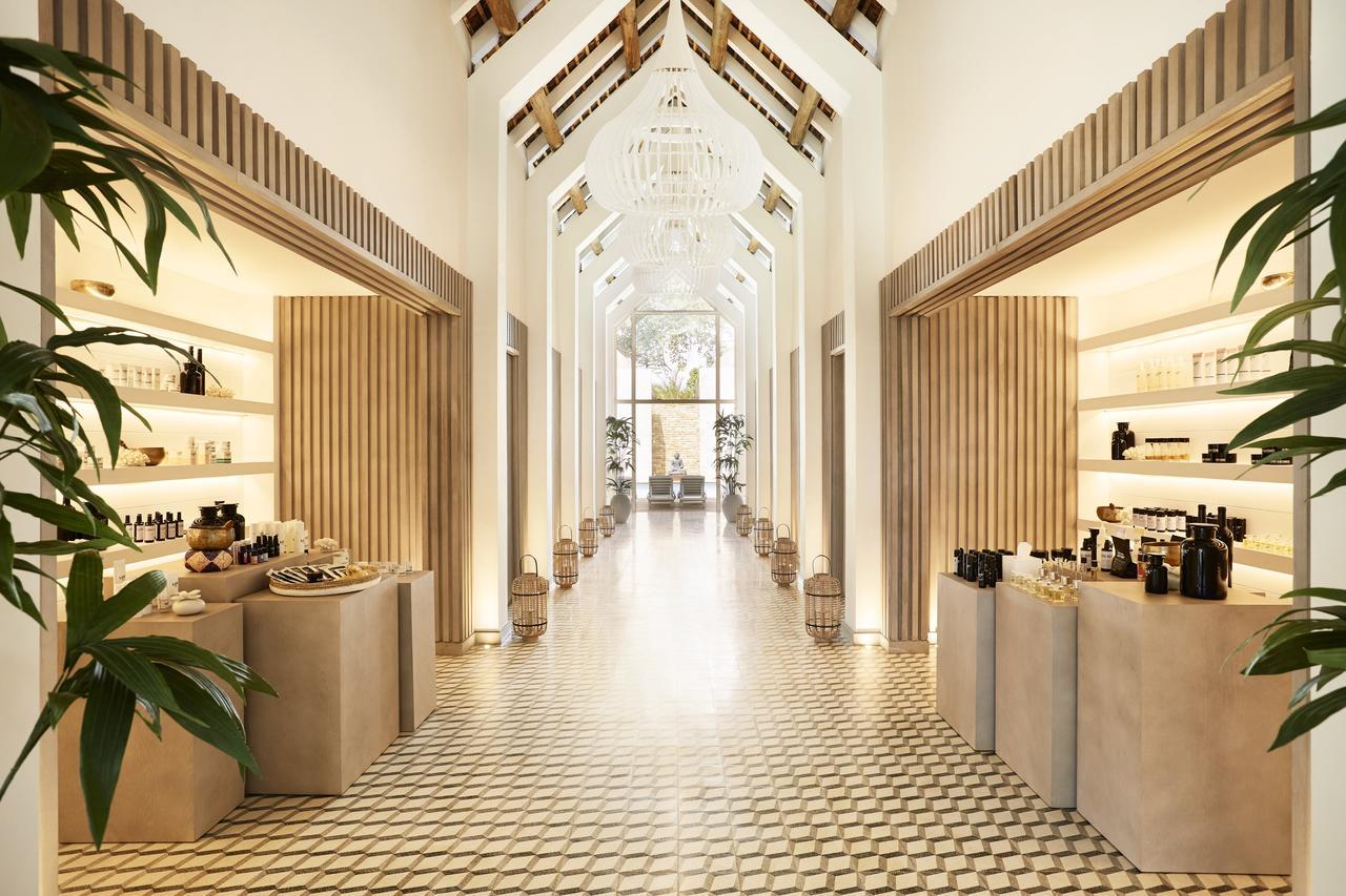 Lux* Grand Gaube Resort & Villas Luaran gambar The Spa at The Standard, East Village